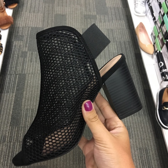 Black mesh Bootie - Picture 5 of 7